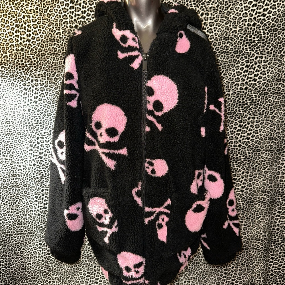 Current Mood Black and Pink Skull Fleece Jacket With Hood